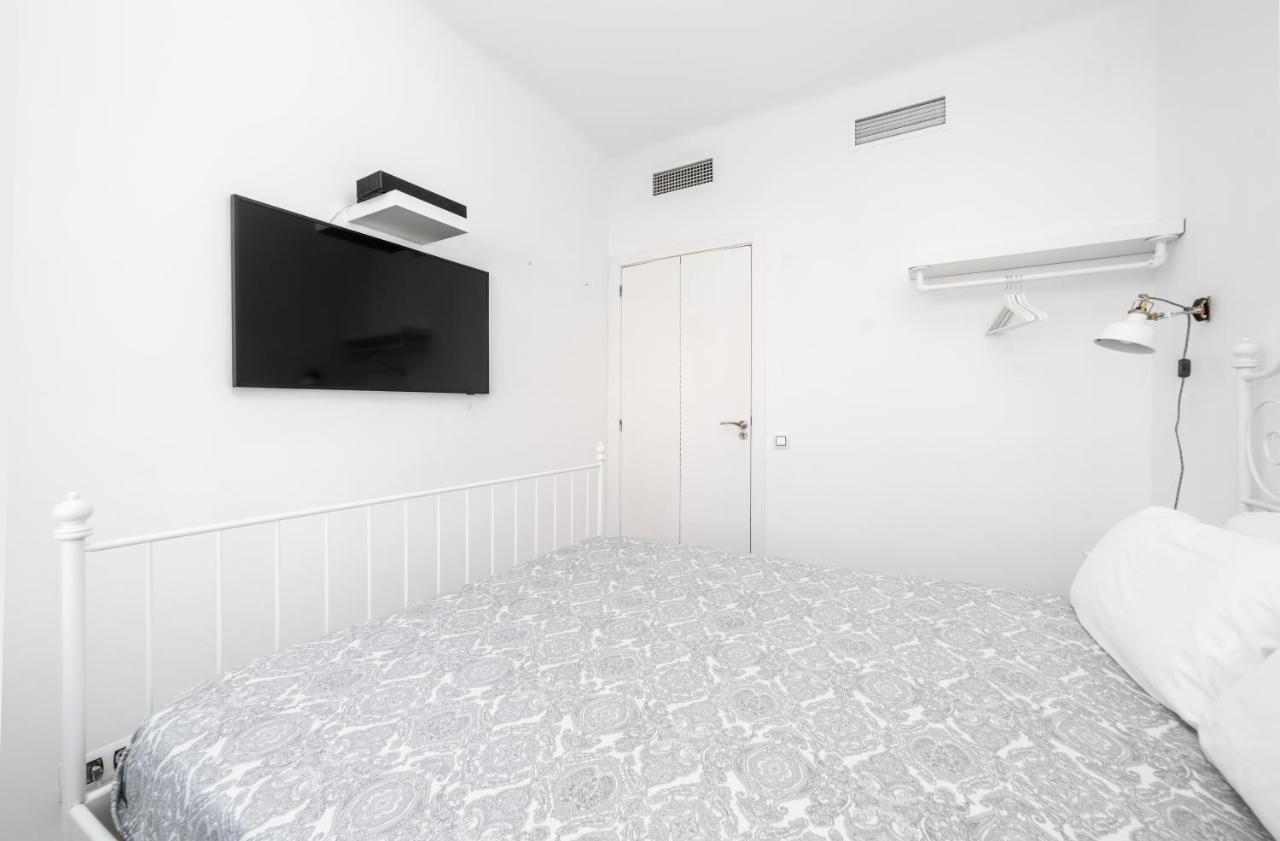Apartamentos Gran Via 732 Barcelona Buitenkant foto